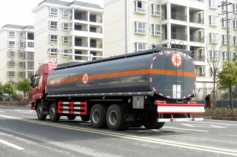 Chemical Liquid Sulfuric Acid CHL Hydroelectric 15ton 12000 Liter 12cbm 18ton Tanker Truck Lorry