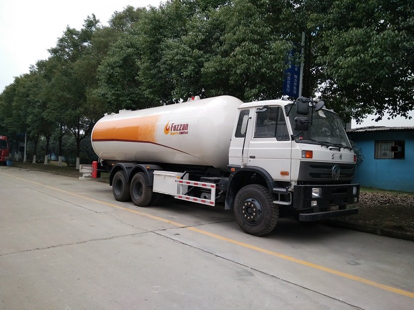 Dongfeng 10-Wheel 6X4 20000Liters 20CBM 10MT 10Tons LPG Tank Truck