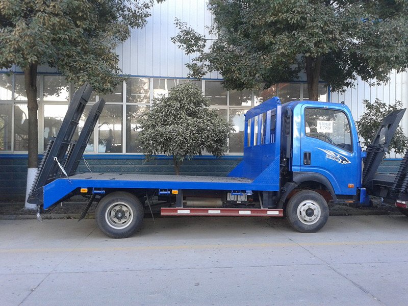 CLW 2 Alex Sinotruk 4X2 Self Loading Flatbed Transportation Truck with Hydraulic Ladder