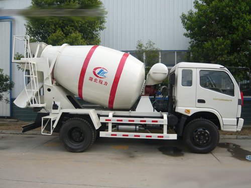 FOTON FORLAND 4*2 4 CBM Concrete Mixer Truck