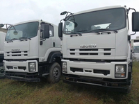 ISUZU VC 46 350 HP Prime Mover TRACTOR HEAD for semi trailer
